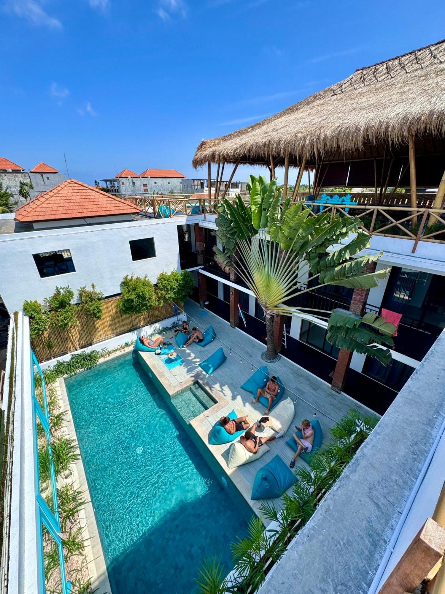 Canggu Central Hostel Екстериор снимка